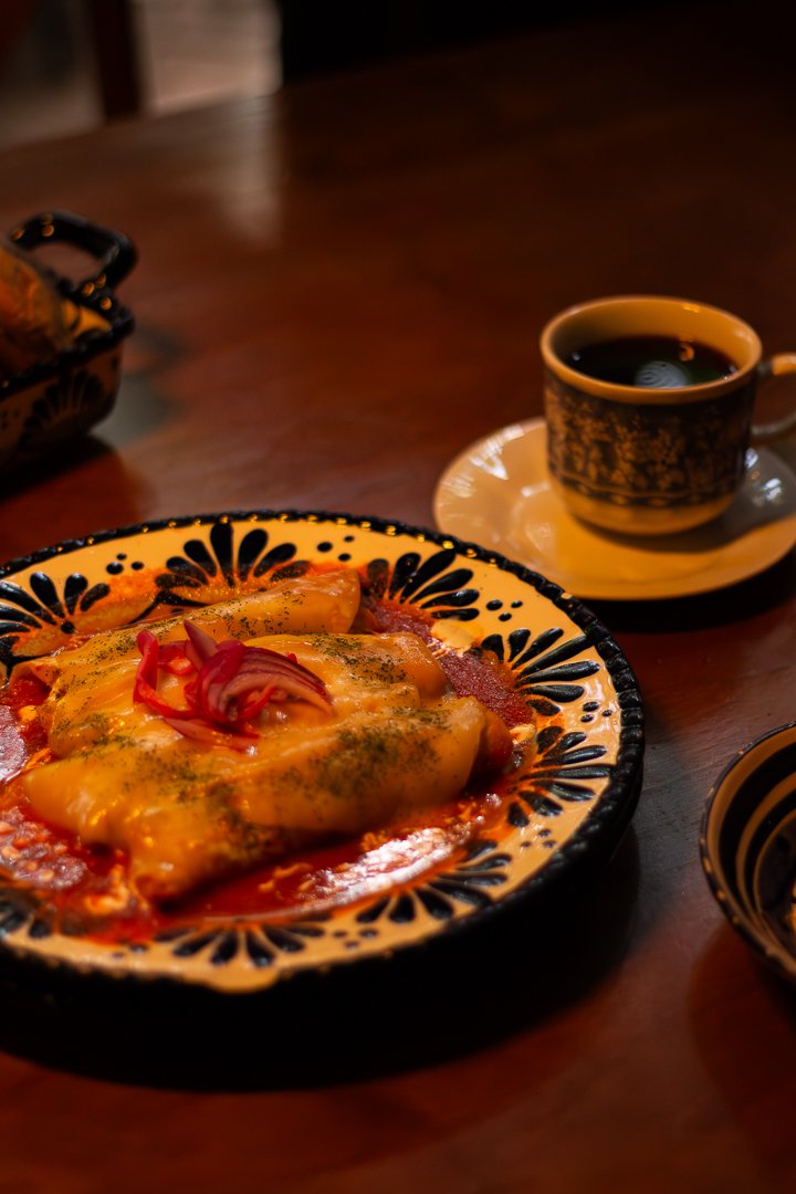 Desayuno tradicional con café